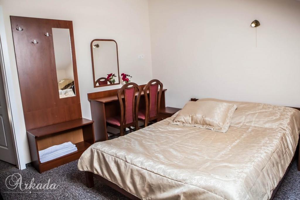 Hotel Arkada Rawa Mazowiecka Rum bild