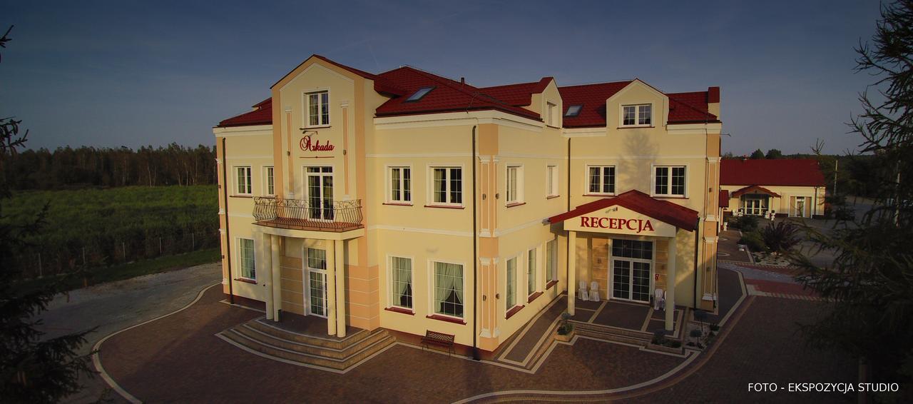 Hotel Arkada Rawa Mazowiecka Exteriör bild